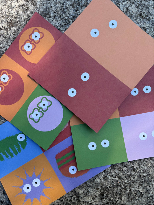 Lots de 2                              Cartes postales            
Nita monsters